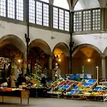 Il Glicine Di Lucca