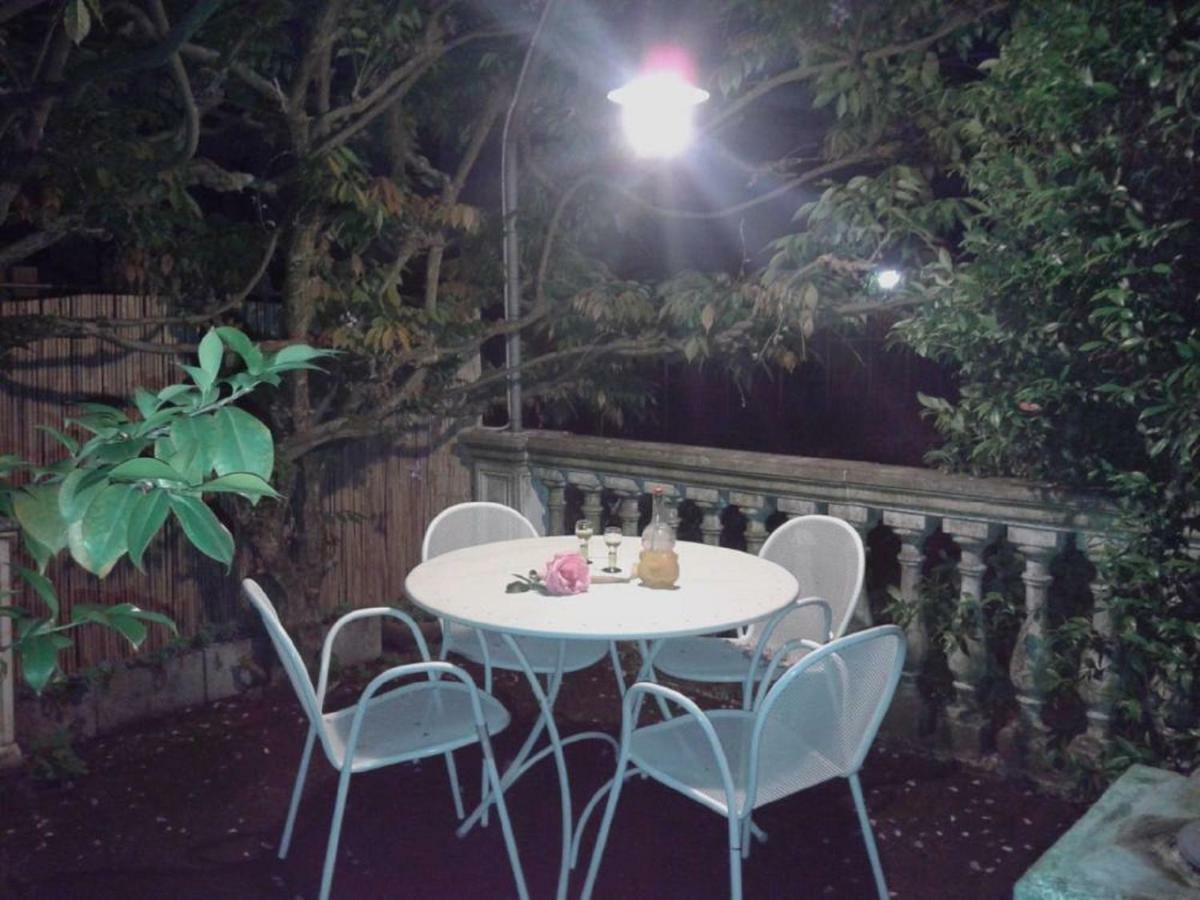 Il Glicine Di * Lucca